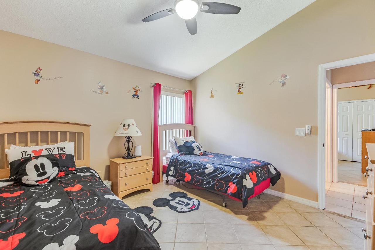 Two Master Bedrooms Pool Home Private Yard Orlando Exterior photo